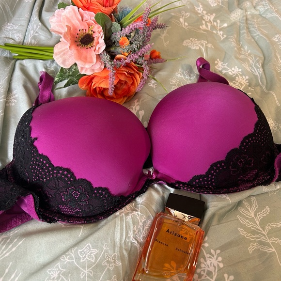 Elegant Purple Lace Trim Bra - Picture 2 of 10